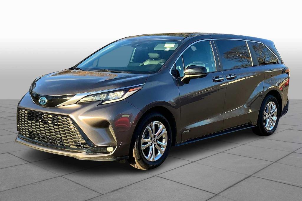 used 2021 Toyota Sienna car, priced at $37,974