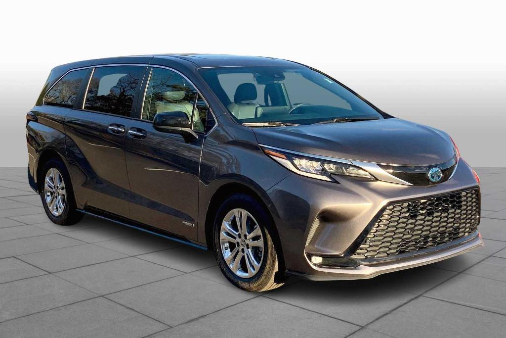 used 2021 Toyota Sienna car, priced at $37,974