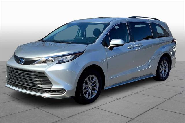 used 2022 Toyota Sienna car, priced at $37,659