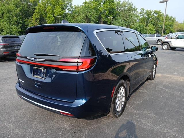 new 2025 Chrysler Pacifica car, priced at $43,470
