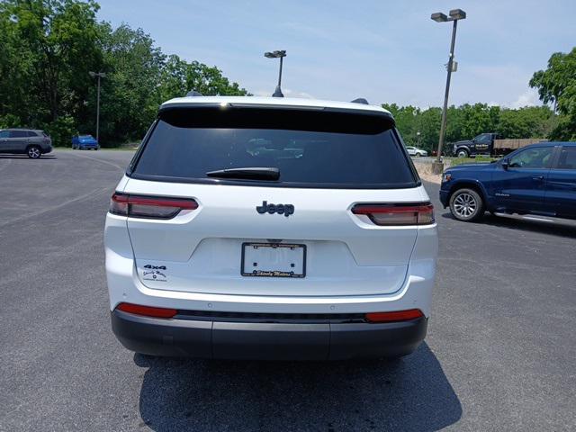 new 2025 Jeep Grand Cherokee L car, priced at $45,622