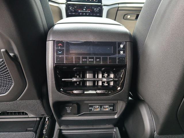 new 2025 Jeep Grand Cherokee L car, priced at $45,622