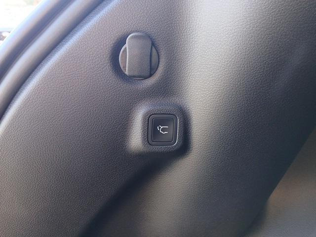 new 2026 Jeep Compass car, priced at $35,725