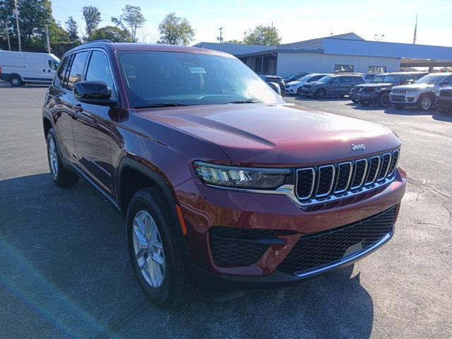 new 2025 Jeep Grand Cherokee car, priced at $40,636