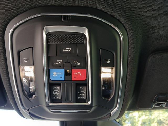 new 2025 Jeep Grand Cherokee car, priced at $40,636