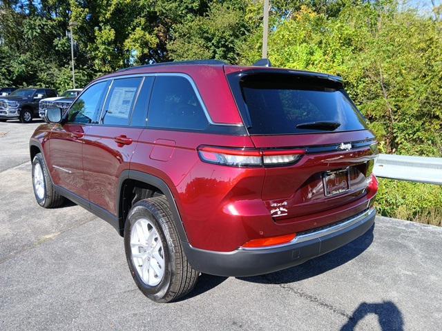 new 2025 Jeep Grand Cherokee car, priced at $40,636