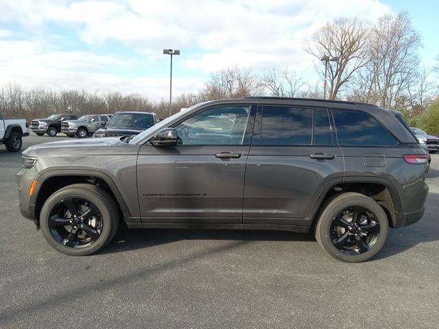 new 2025 Jeep Grand Cherokee car, priced at $44,364