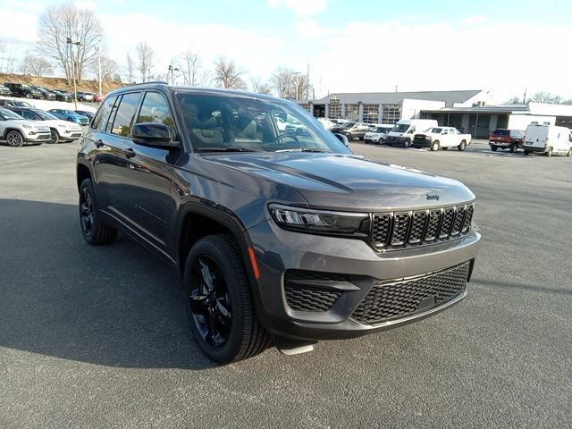 new 2025 Jeep Grand Cherokee car, priced at $44,364