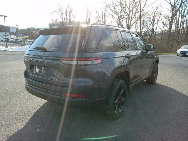 new 2025 Jeep Grand Cherokee car, priced at $44,364