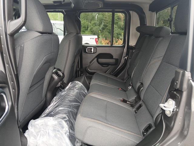 new 2025 Jeep Gladiator car, priced at $44,856