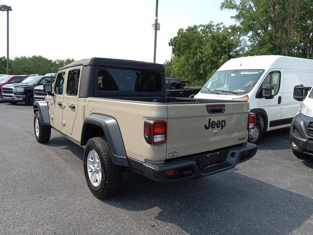 used 2020 Jeep Gladiator car, priced at $30,995