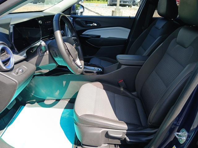 used 2024 Chevrolet Trax car, priced at $22,831