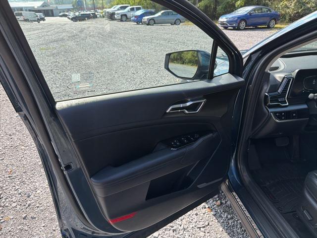 used 2023 Kia Sportage Hybrid car, priced at $28,495