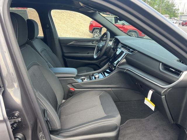 new 2025 Jeep Grand Cherokee L car, priced at $44,179