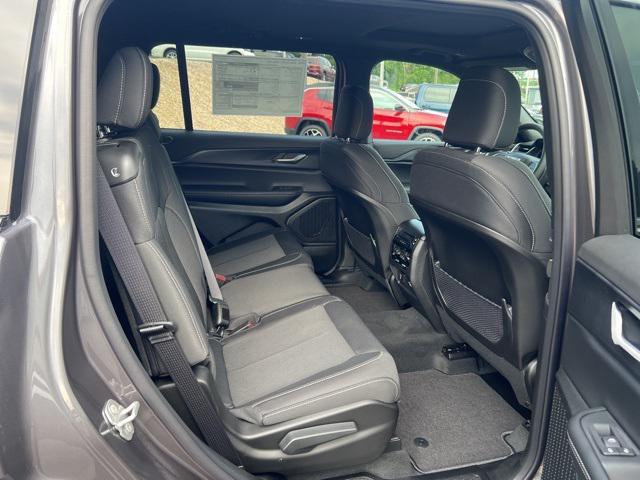 new 2025 Jeep Grand Cherokee L car, priced at $44,179
