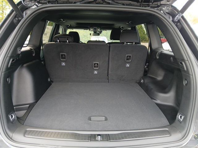 new 2025 Jeep Grand Cherokee car, priced at $40,636