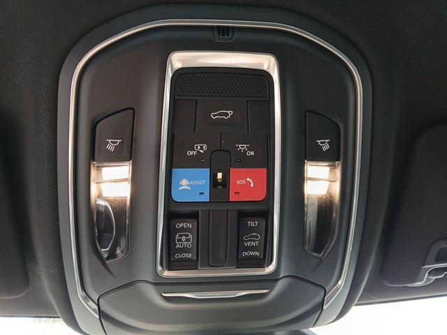 new 2025 Jeep Grand Cherokee car, priced at $40,636