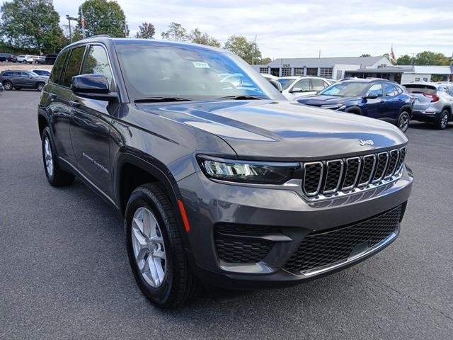 new 2025 Jeep Grand Cherokee car, priced at $40,636
