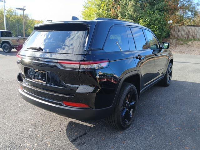 new 2025 Jeep Grand Cherokee car, priced at $44,191