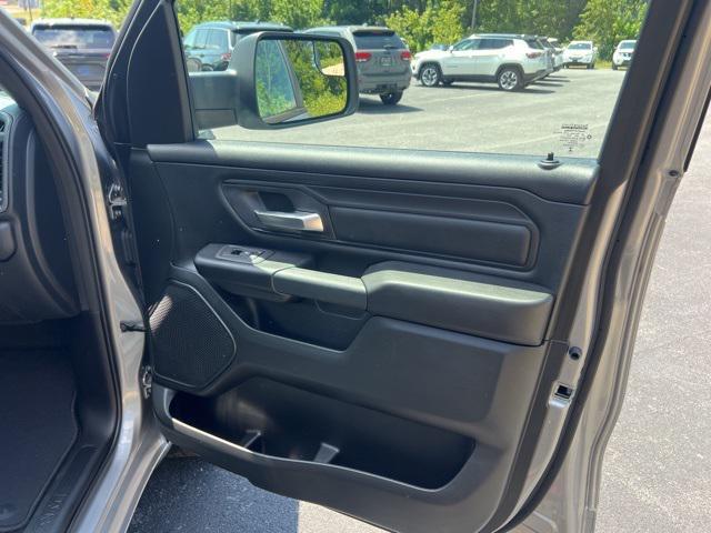new 2025 Ram 1500 car, priced at $45,332