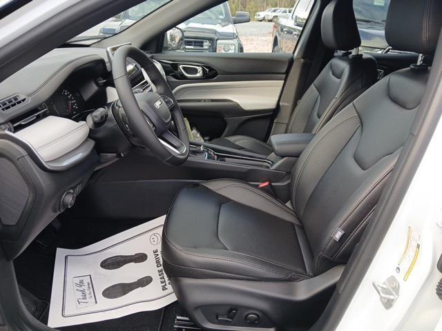 new 2026 Jeep Compass car, priced at $31,212