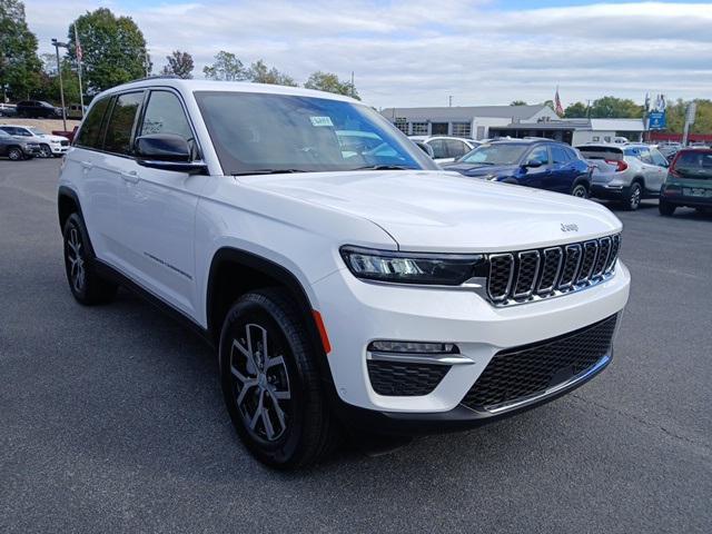 new 2025 Jeep Grand Cherokee car, priced at $48,230