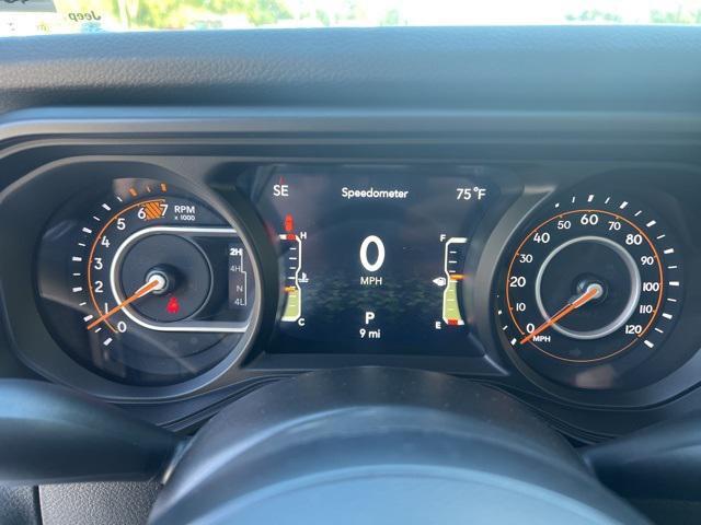 new 2025 Jeep Wrangler car, priced at $42,660