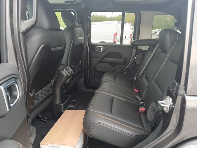 new 2025 Jeep Wrangler car, priced at $53,384