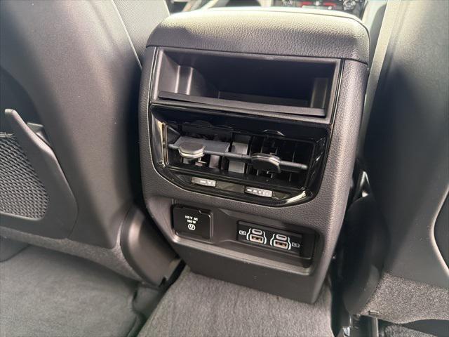 used 2022 Jeep Grand Cherokee car, priced at $36,605