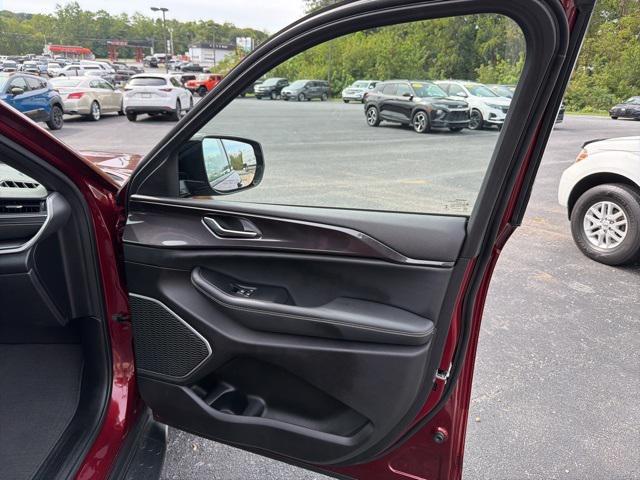 used 2022 Jeep Grand Cherokee car, priced at $36,605