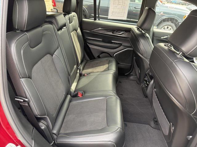 used 2022 Jeep Grand Cherokee car, priced at $36,605