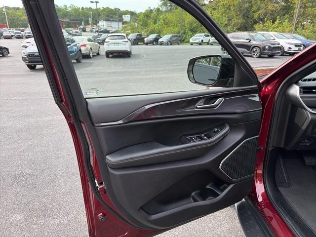 used 2022 Jeep Grand Cherokee car, priced at $36,605