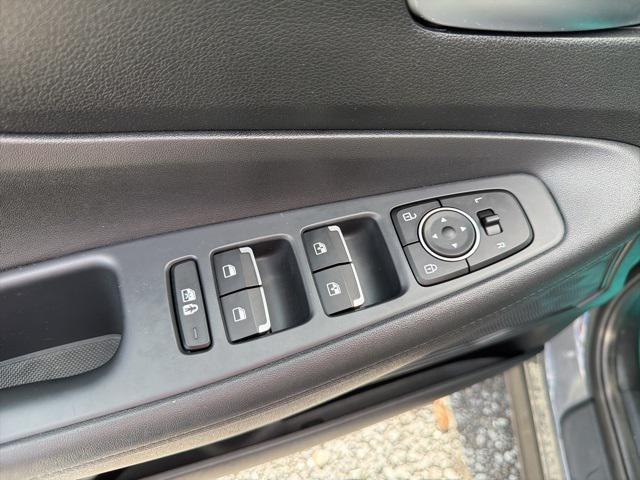 used 2023 Hyundai Santa Fe car, priced at $25,814