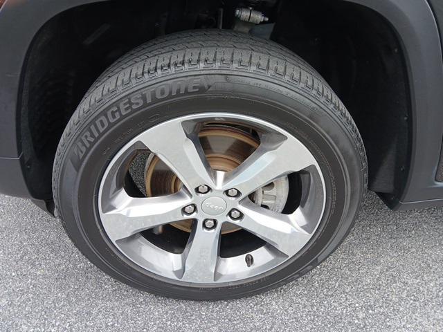 used 2022 Jeep Grand Cherokee L car, priced at $32,694