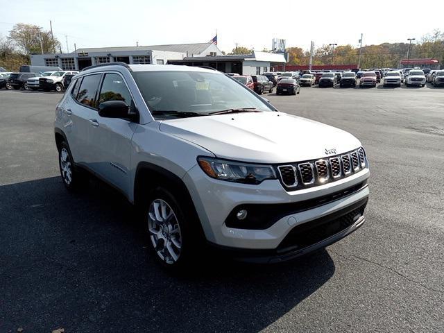 new 2024 Jeep Compass car, priced at $30,334