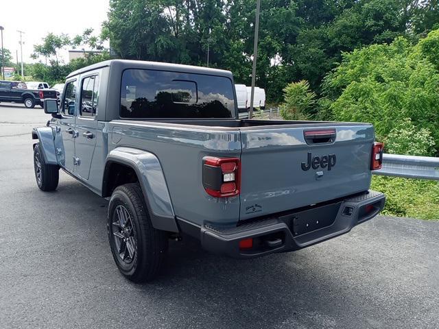 new 2024 Jeep Gladiator car, priced at $48,128