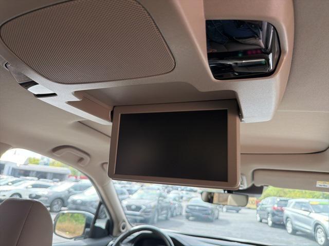 used 2022 Honda Pilot car, priced at $33,495