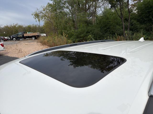 used 2022 Honda Pilot car, priced at $33,495