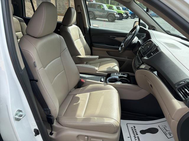 used 2022 Honda Pilot car, priced at $33,495