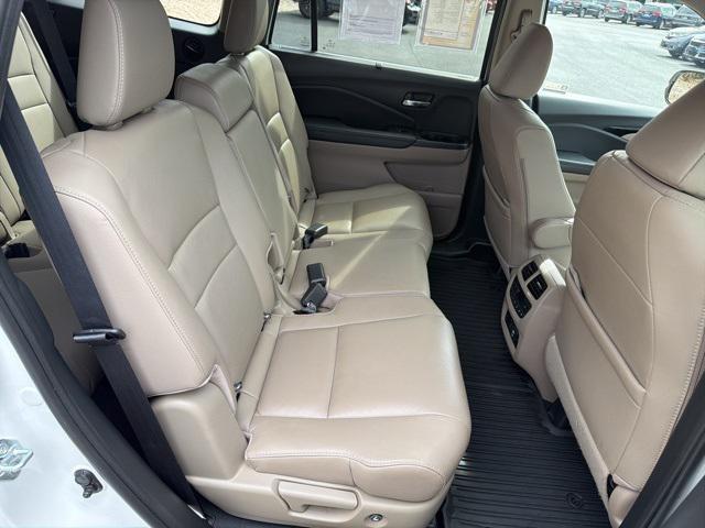 used 2022 Honda Pilot car, priced at $33,495