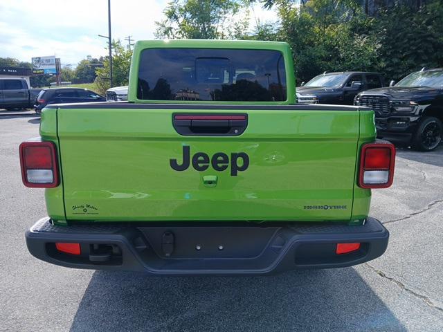 new 2025 Jeep Gladiator car, priced at $42,493