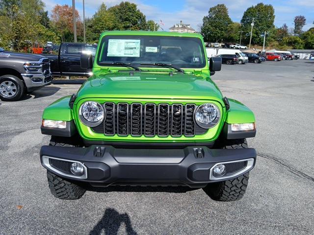new 2025 Jeep Gladiator car, priced at $42,493