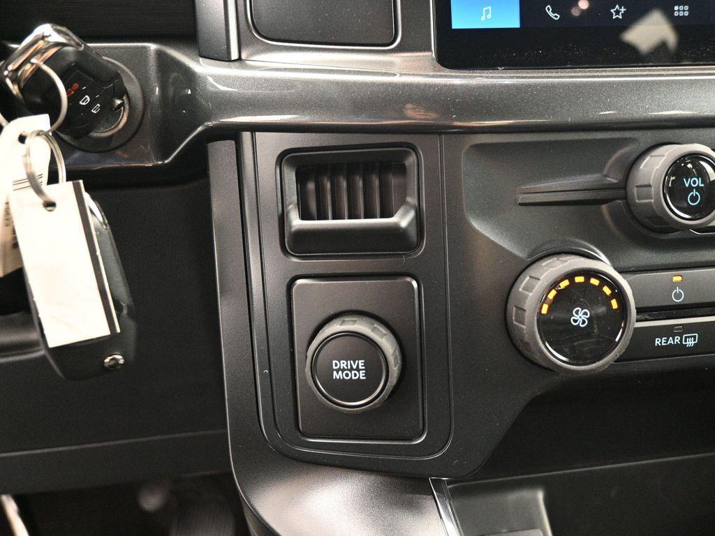 new 2025 Ford F-150 car, priced at $45,695