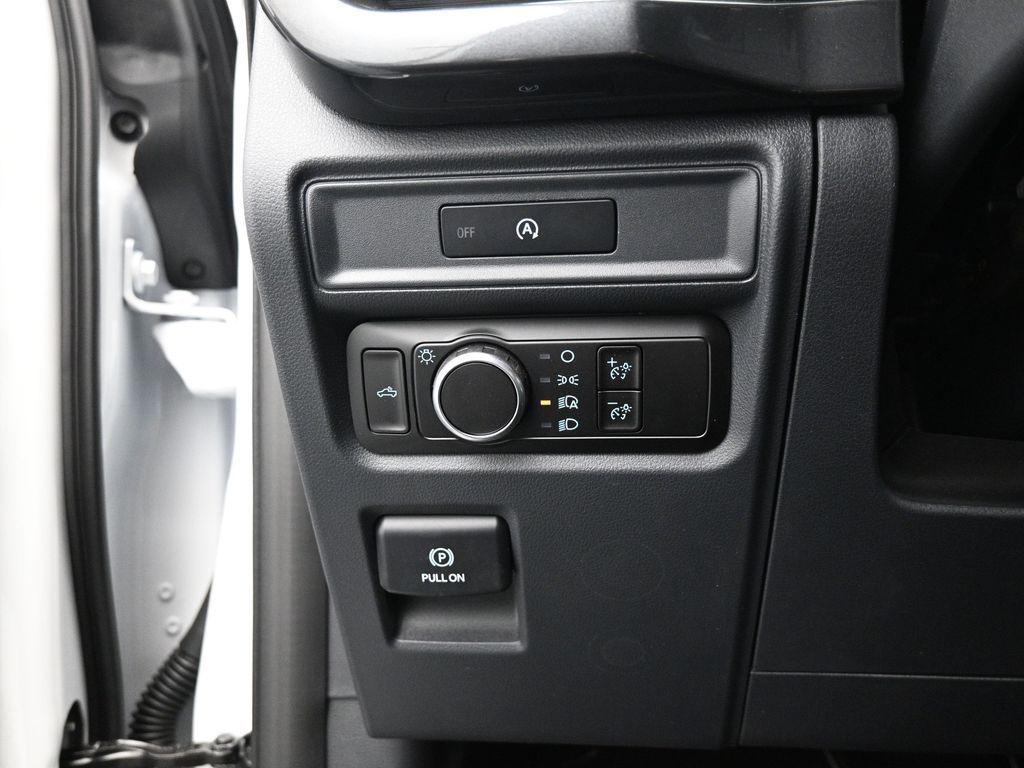 new 2025 Ford F-150 car, priced at $45,695