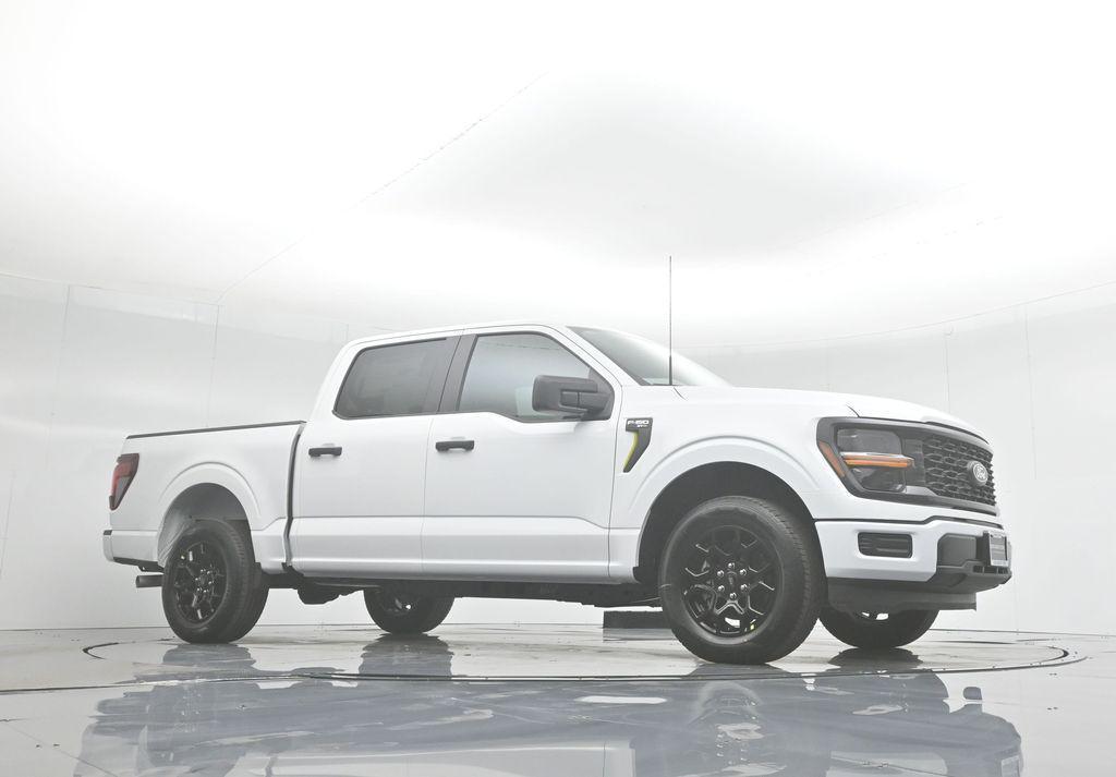 new 2025 Ford F-150 car, priced at $45,695