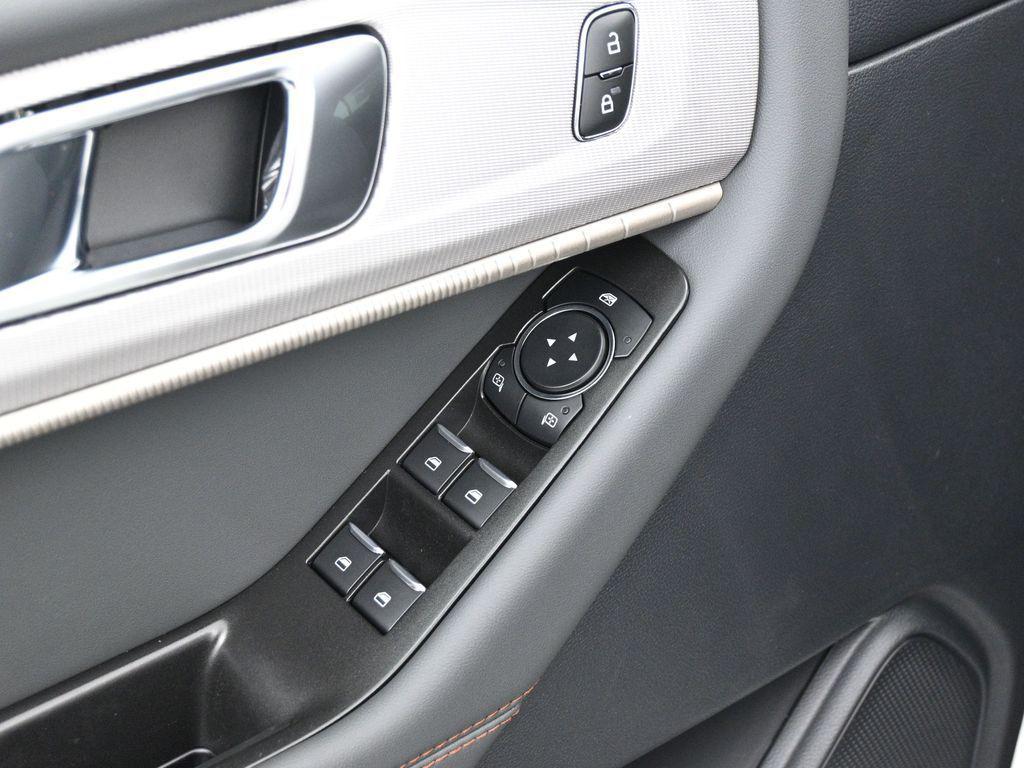 new 2025 Ford Explorer car, priced at $41,440