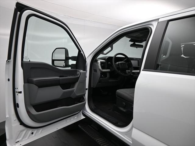 new 2025 Ford F-250 car, priced at $57,950