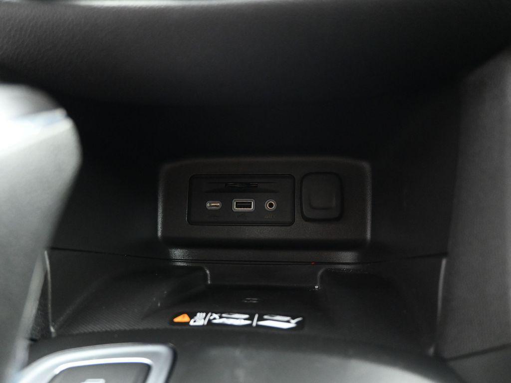 used 2020 Chevrolet Equinox car, priced at $20,000