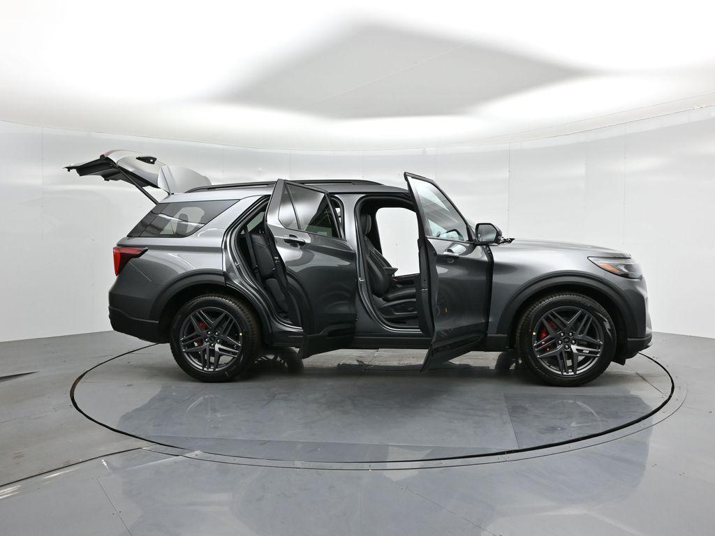 new 2025 Ford Explorer car, priced at $61,310