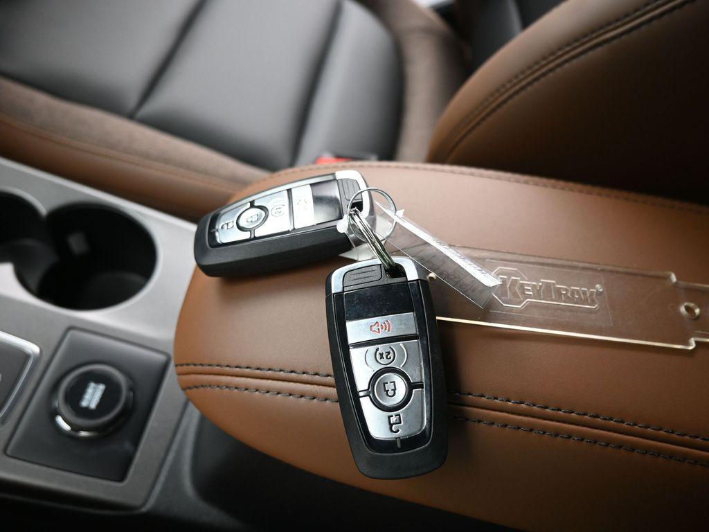 new 2025 Ford Bronco Sport car, priced at $35,405